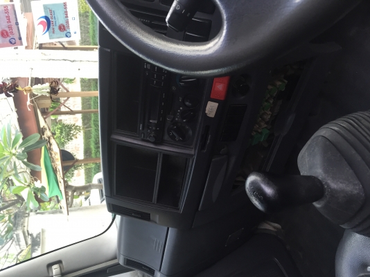 IZUZU nmr 130แรงม้า 6ล้อ เครื่องเดิมดีเซล ตู้ทึบสวย