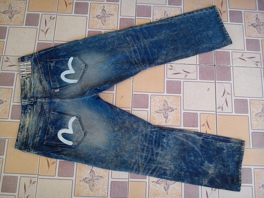 กางเกงยีนส์ EVISU ขนาดไซร์ เอว36 กางเกงยีนส์ EVISU ขนาดไซร์ เอว36