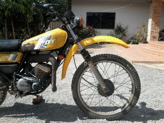 ขาย DT100 มีเล่มไม่โอนภาษีขาดเกินรถเดิมแห้งๆเครื่องดีคันเกียร์คันสตาร์ทไม่เชื่อมเหมาะกับนักปั้น ขาย 8900 ขาย DT100 มีเล่มไม่โอนภาษีขาดเกินรถเดิมแห้งๆเครื่องดีคันเกียร์คันสตาร์ทไม่เชื่อมเหมาะกับนักปั้น ขาย 8900