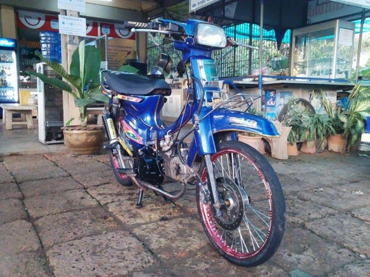 ขาย ดรีมคุรุเครื่องเวฟ125 (ไม่ ท.บ) รถพร้อมใช้งาน ค่าตัว 9500 บาท สนใจโทร.089-8054390 โอ๋ อยู่จังหวัด ลพบุรี