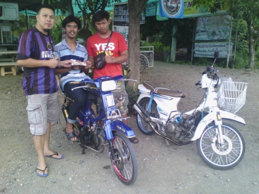 ขาย ดรีมคุรุเครื่องเวฟ125 (ไม่ ท.บ) รถพร้อมใช้งาน ค่าตัว 9500 บาท สนใจโทร.089-8054390 โอ๋ อยู่จังหวัด ลพบุรี