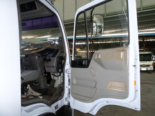 ขาย 6 ล้อดัมพ์ ฮีโน่  FC4J  140 แรง ยาว 4 ม.  สภาพสวยเดิมเครื่องดี พร้อมใช้งาน ชมก่อนได้ครับ สนใจติดต่อ 081-9425443   081-5715326