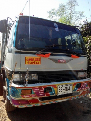 ขาย HINO 3h เครื่องjo8c เทอร์โบ เครื่องดีแชสซีสวย ยางเต็มสิบเส้นทะเบียนพร้อมราคาต่อรองได้