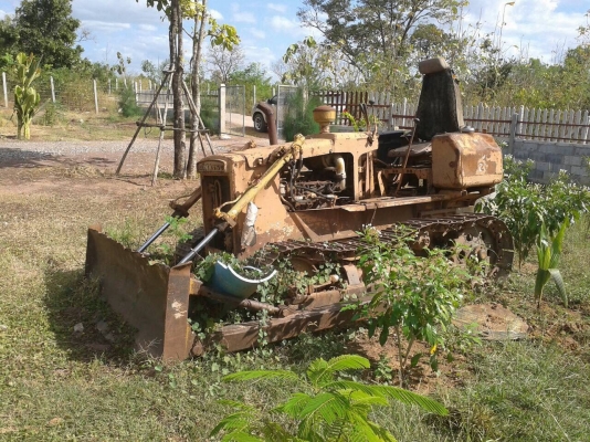 ขายแทรคเตอร์ KOMATSU D20P-3 สภาพใช้งานได้ปกติ ราคาต่อรองได้ ขายแทรคเตอร์ KOMATSU D20P-3 สภาพใช้งานได้ปกติ ราคาต่อรองได้