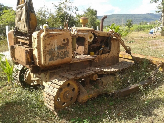 ขายแทรคเตอร์ KOMATSU D20P-3 สภาพใช้งานได้ปกติ ราคาต่อรองได้