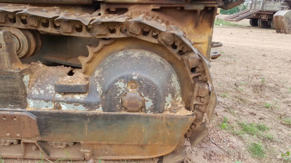 ขายแทรคเตอร์ KOMATSU D50S-15 เอกสารใบซื้อขาย รถใช้งานอยู่ครับ