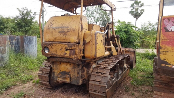 ขายแทรคเตอร์ KOMATSU D50S-15 เอกสารใบซื้อขาย รถใช้งานอยู่ครับ