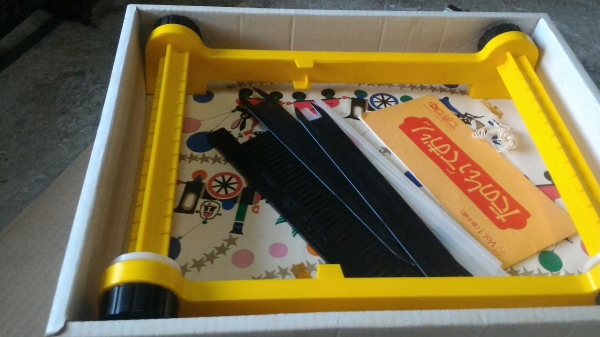 เครื่องถัดทดผ้าขอนาดเล็กในบ้าน ใช้ง่านง่ายอุปกรณ์น้อยมีคูมือการใช้งานและตัวอย่างลายต่างๆ