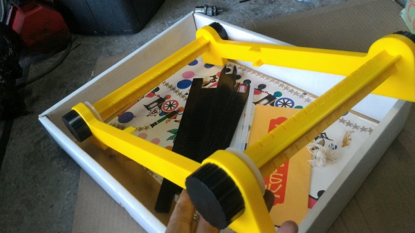 เครื่องถัดทดผ้าขอนาดเล็กในบ้าน ใช้ง่านง่ายอุปกรณ์น้อยมีคูมือการใช้งานและตัวอย่างลายต่างๆ