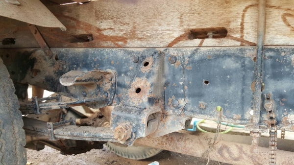 ขาย 6 ล้อ NKR 110 แรงม้า คัสซีสวย พื้นกระบะมีผุ ทะเบียนพร้อมโอน ราคาต่อรองได้ครับ