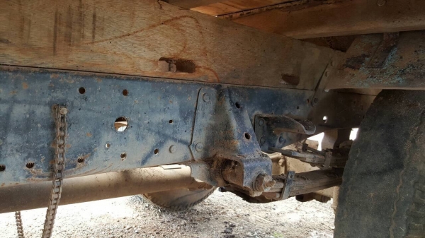 ขาย 6 ล้อ NKR 110 แรงม้า คัสซีสวย พื้นกระบะมีผุ ทะเบียนพร้อมโอน ราคาต่อรองได้ครับ