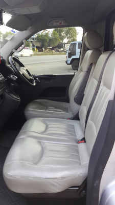 ขาย รถตู้โฟล์ค คาราเวล ปี 2553 เครื่องเบนซิน สภาพดี รถบ้านเจ้าของขายเอง สนใจติดต่อได้ที่ 084-1441428 , 081-5715326