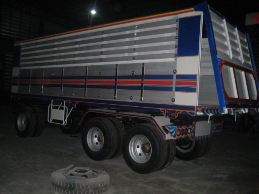 ขายรถพ่วง 3 เพลาต่อใหม่ขนาดยาว7 เมตร สูง 1.80เมตร กะบะมีเทนเพลาแม็กนั่มยางใหม่บริดสโตน157/ 12 เส้นกระบอกดั้ม12ตันราคา 690,000ด่วนเนียมช่วงล่างโทร 089-9455306 ด่านขุนทด นครราชสีมา อู่เอสเซอร์วิส999