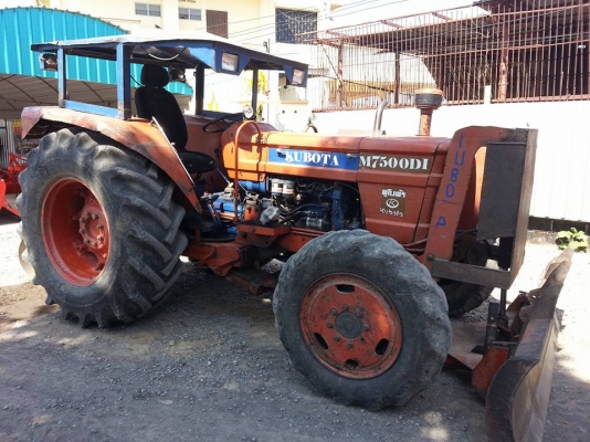 คูโบต้า M7500 DT 4 WD พร้อมใบมีดดันหน้า ขนาด 75 แรง..มาชมกันครับ