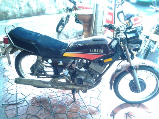 ขายยามาฮ่าrxk135มีทะเบียนโอนของครบสนใจติดต่อสรกฤช-098-5651219