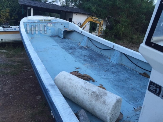 เรือตกปลา30 ฟุตกว่าๆ