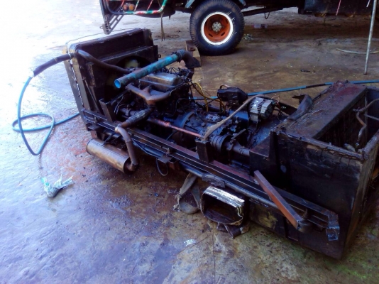 ชุดเครื่องยนต์พร้อมชุดคอมแอร์รถปรับอากาศครับ ราคานี้ให้ทั้งชุดในรูปพร้อมใช้งานเลยครับ