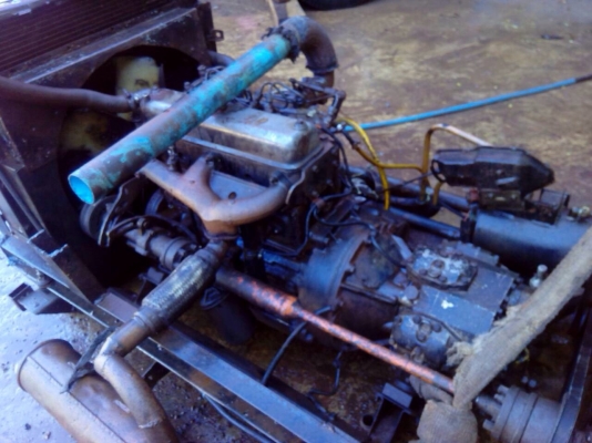 ชุดเครื่องยนต์พร้อมชุดคอมแอร์รถปรับอากาศครับ ราคานี้ให้ทั้งชุดในรูปพร้อมใช้งานเลยครับ