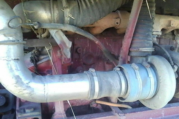 ขายรถเกี่ยวข้าว บางไทร รุ่นสิงคะนองนา เครื่องอีซูซุ230โบว์ อุ้มปรับระดับขวา โซ่D2 ตัวเดิน12นอก มอเตอร์ตัวเดิน23 ปั้มพ์ไดกิ้นส์เบอร์23 ตัวเดินสป๊อ-กเก็ต27นิ้ว ล้อนำ18นิ้ว โซ่47ข้อ  สภาพพร้อมลุยเกี่ยว