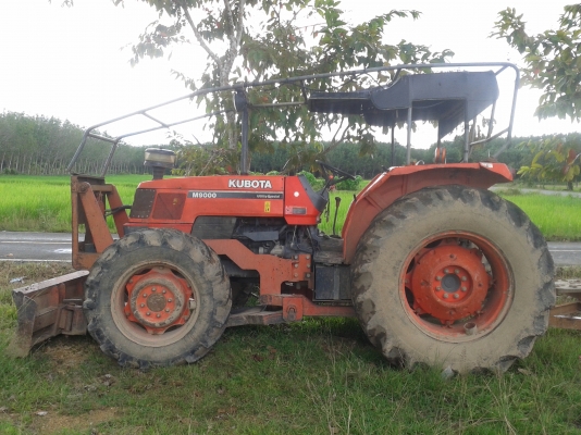 KUBOTA M9000