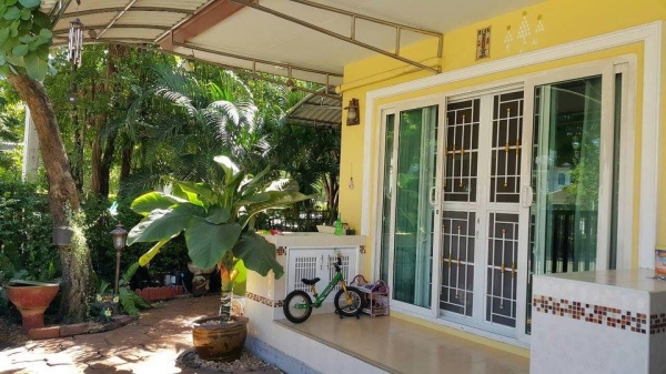 ขายบ้านเดี่ยวหลังมุม เดอะแกรนด์ เลียบวงแหวน-ประชาอุทิศ 57 ตร.ว.