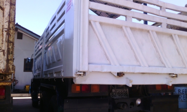 FVZ34 300  สิบล้อ 2 เพลาดัมพ์ กระบะ สามมิตร ปี54