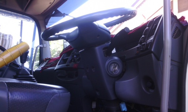 FVZ34 300  สิบล้อ 2 เพลาดัมพ์ กระบะ สามมิตร ปี54