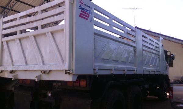 FVZ34 300  สิบล้อ 2 เพลาดัมพ์ กระบะ สามมิตร ปี54