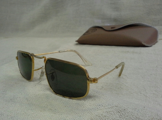 แว่นตาอเมริกันวินเทจ  B&amp;L RAY-BAN CLASSIC COLLECTION IV GOLD USA