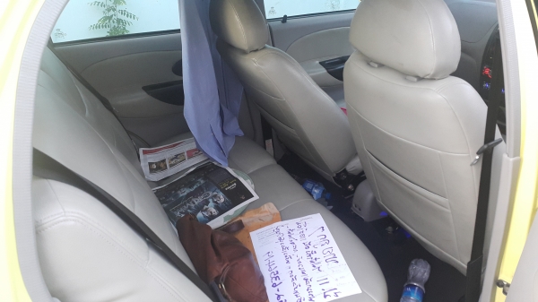 ขายเชอร์รี่คิว ปี 2011 เกียร์ออโต้ พวงมาลัยเพาเวอร์ แอร์เย็น เครื่องเสียงชุดใหญ่ 98,000 บาท ติดต่อ คุณเอ๋ 092-6356419