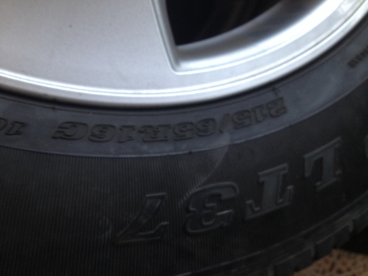 ขายล้อแม็ก vigo 16 พร้อมยาง Dunlop 215 65 16