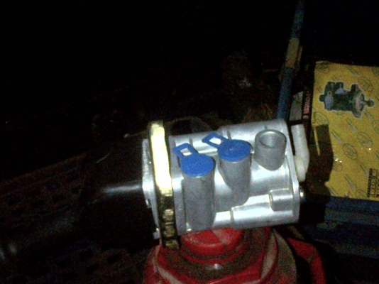 ขายวาว์ลมตัวลูก ราคา 1800 บาทโทร 0906208746 0920976322 ขายวาว์ลมตัวลูก ราคา 1800 บาทโทร 0906208746 0920976322