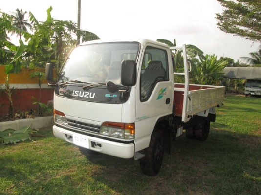 ISUZU NKR 71 G หัวการ์ตูนสูง 4 WD คานแข็ง ขับเคลื่อน 4 ล้อ ไม่ติดเวลา