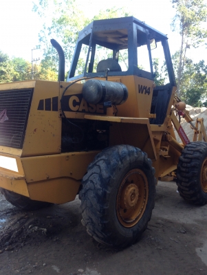 รถตัก CASE