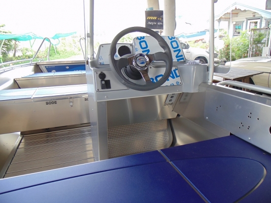 เรือลินเดอร์ 445 Max Sportman ใหม่แกะกล่อง