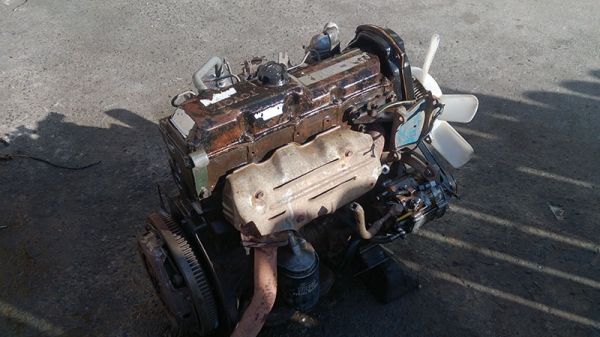 ขายเครื่องยนต์ TOYOT 2L MIGHTY X