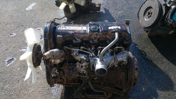 ขายเครื่องยนต์ TOYOT 2L MIGHTY X