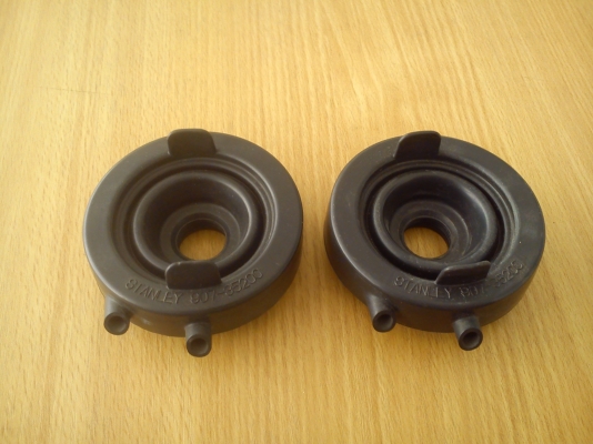 ยางปิดเบ้าโคมไฟหน้า STANLEY จากญี่ปุ่น ของรถ HONDA