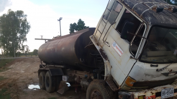 ขายรถน้ำราคาถูกตามสภาพครับมาก่อนได้ก่อนขายทันทีครับ