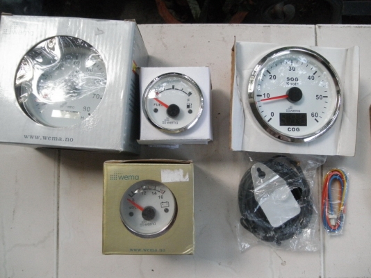 ขายชุดเกจ์ วัดรอบ ความเร็ว แบต น้ำมัน