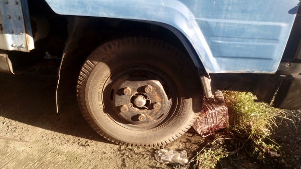 ขายด่วน รถ6ล้อToyota 300  115แรง