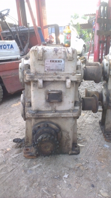 Sell> ขายเกียร์ทด ญี่ปุ่น ขนาดใหญ่ อัดตราทด 1:15 เข้า ซ้าย-ขวา ออก 2 แกนครับ