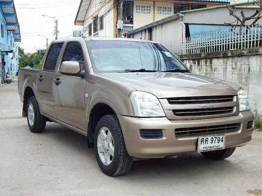 DMAX 2.5 SX  4 ประตู ปี 04 ออกรถ 9000 บาท