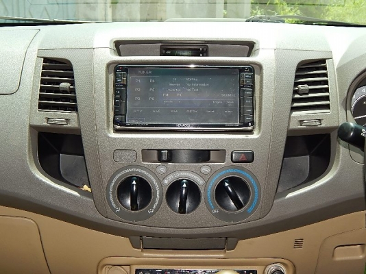 วีโก้ ยกสูง 4 ประตู 2.5 E แต่งสวย เครื่องเสียงชุดใหญ่ วีโก้ ยกสูง 4 ประตู 2.5 E แต่งสวย เครื่องเสียงชุดใหญ่