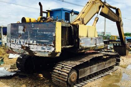 Komatsu PC200-3 ราคา 355,000 บาท เครื่องเดิม ปั้มดี ตัวเดินเงียบ  เอกสารสัญญาชื้อขาย 090-772-3710 090-772-3708