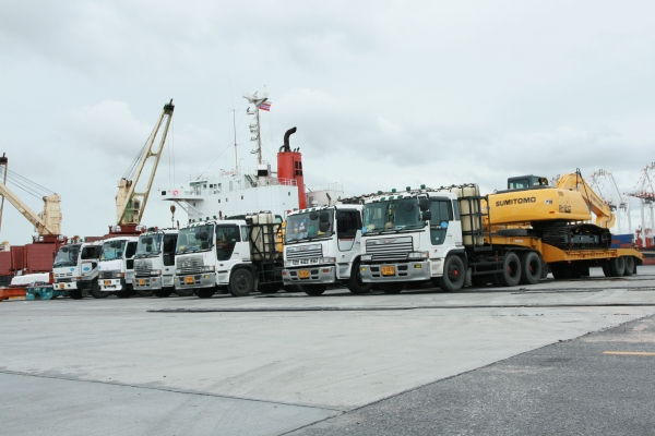 ด่วน! รับสมัคร คนขับรถเทรลเลอร์ 18,22ล้อ