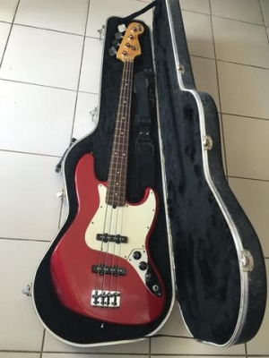 ขาย กีต้าร์เบส fender jass bass made in usa (แท้) ขาย กีต้าร์เบส fender jass bass made in usa (แท้)