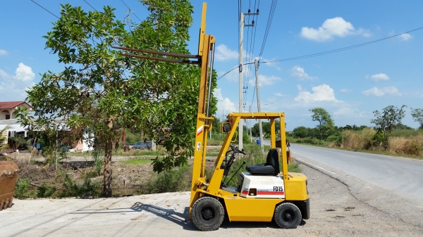 ขายด่วนรถยกดีเซลKOMATSU FD15-14ยก1.5ตันเสาสูง3เมตรงายาวมากรถนอกนำเข้ายังไม่เคยใช้งานในเมืองไทยเลย=รุ่นใหม่ขายถูกๆๆ