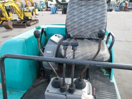 KOMATSU 20 รุ่น 7 ขนาด PC-20 (แทรคยางสวย90\%) รถเก่านอกมีเอกสาร สนใจติดต่อ 085-5632278 ( ราคาต่อรองได้ )