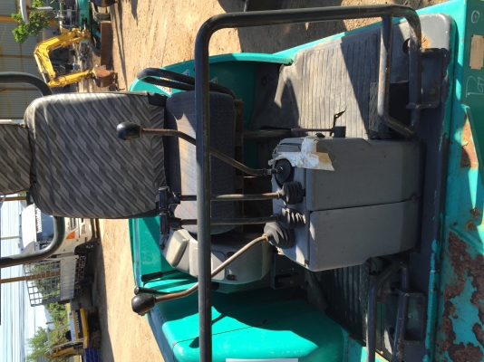 KOMATSU 20 รุ่น 7 ขนาด PC-20 (แทรคยางสวย90\%) รถเก่านอกมีเอกสาร สนใจติดต่อ 085-5632278 ( ราคาต่อรองได้ )